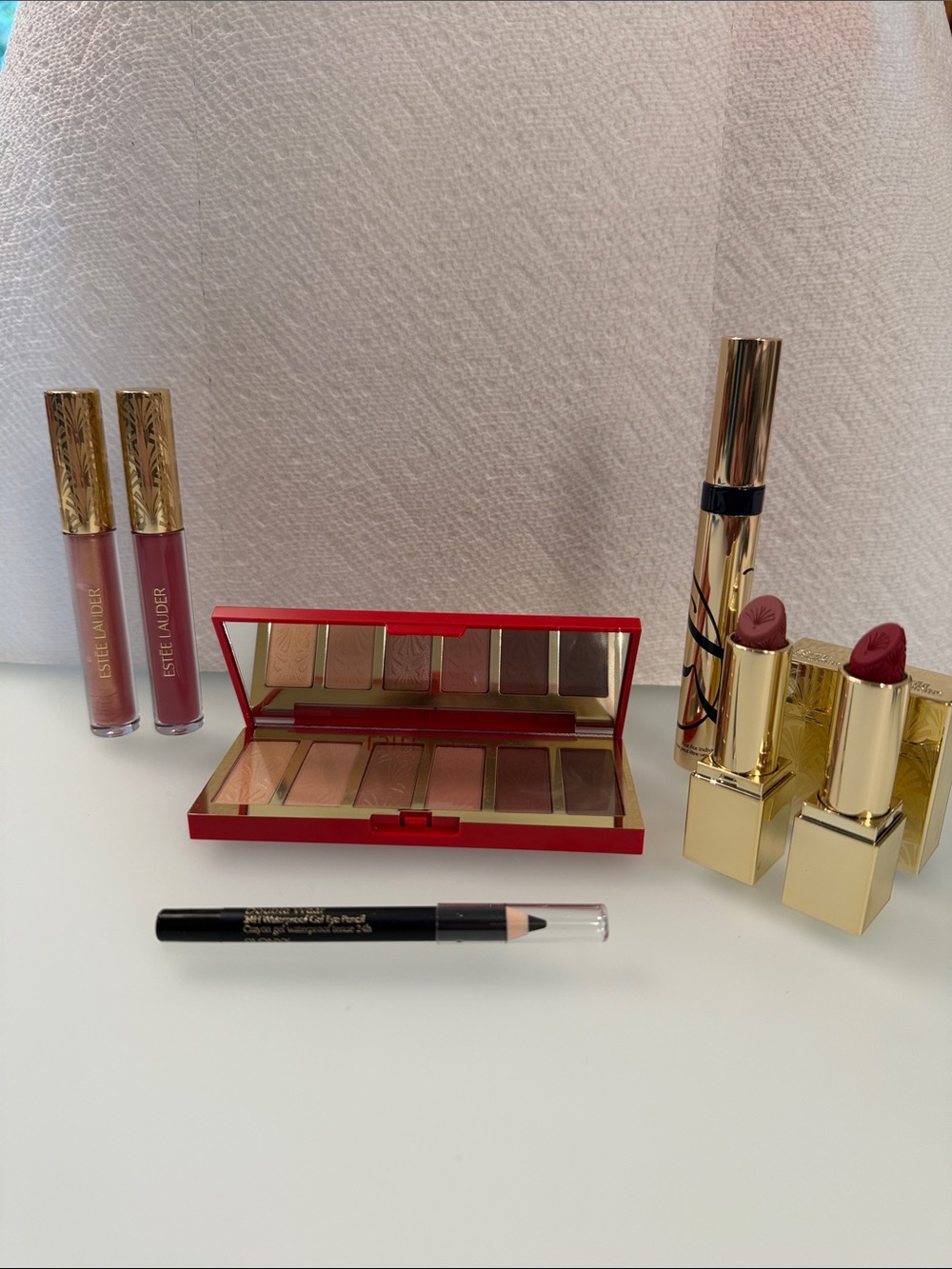 Estee Lauder Makeup Set for Eyes and Lips